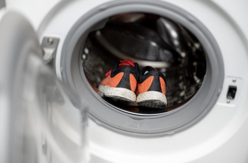 Simak Yuk! 3 Hal yang Harus Diperhatikan dalam Merintis Usaha Laundry Sepatu
